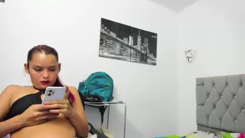 Snapshot of sofi_and_santy chatting on 09-28-25, 10:15 SOFI AND SANTY online show from 09-28-25, 10:15