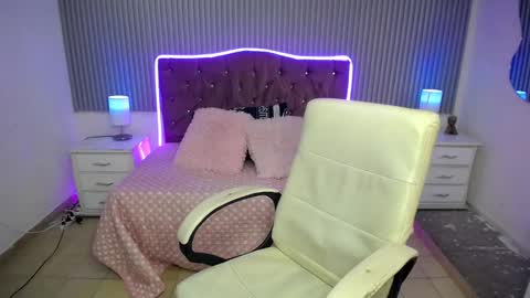 sofi_brunette_ online show from 03-09-26, 03:38