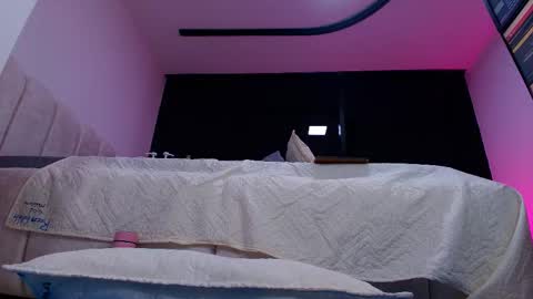 Sofia online show from 11-24-25, 11:54