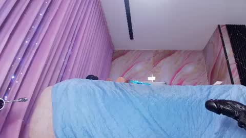 Snapshot of sofi_decker chatting on 06-23-26, 03:04 Sofia online show from 06-23-26, 03:04