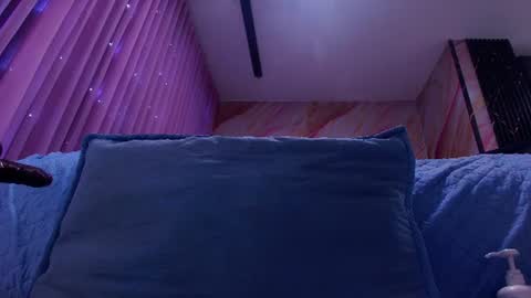 Snapshot of sofi_decker chatting on 07-18-26, 03:00 Sofia online show from 07-18-26, 03:00