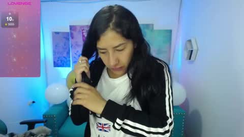 Snapshot of sofi_hot_4m chatting on 02-20-26, 10:38 Sofi online show from 02-20-26, 10:38