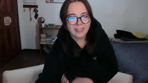 Sofi Lynch online show from 03-13-26, 04:41