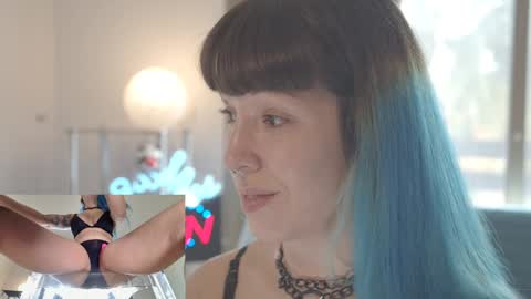 Sofi Mora online show from 01-27-25, 02:57