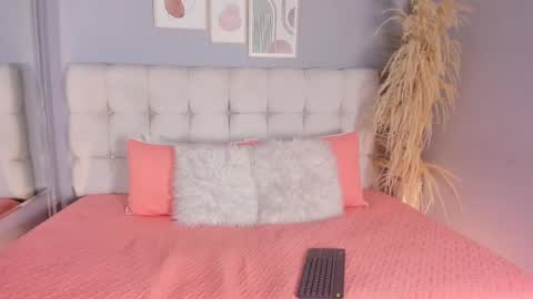 Snapshot of sofi_potter_ chatting on 03-12-25, 01:25 Sofia online show from 03-12-25, 01:25