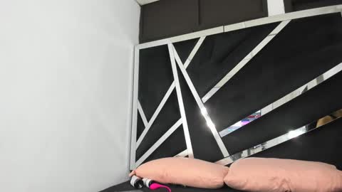 SOFIA online show from 03-10-25, 10:24