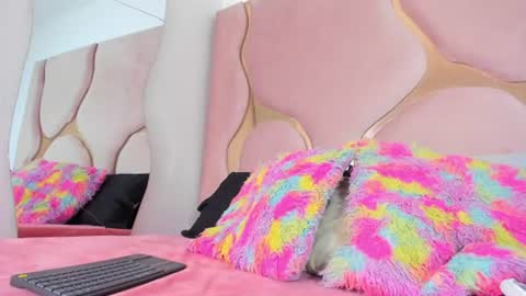 Snapshot of sofia1candyht chatting on 07-24-26, 06:39 SOFIA online show from 07-24-26, 06:39