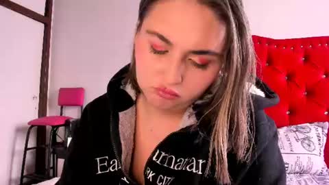 Snapshot of sofia__bella chatting on 07-01-26, 05:56 Sofia bella online show from 07-01-26, 05:56
