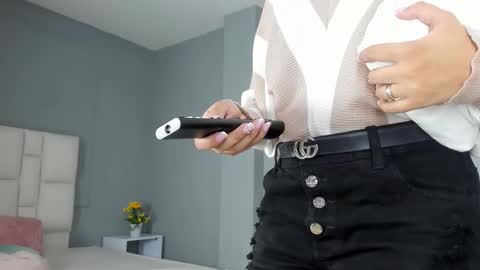 Snapshot of sofia__salazar chatting on 02-06-26, 12:19 sofia__salazar online show from 02-06-26, 12:19