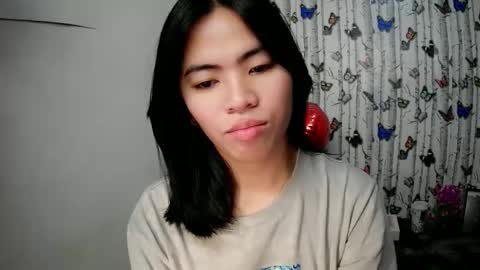 Snapshot of sofia_ava24 chatting on 10-31-25, 04:02 Chady online show from 10-31-25, 04:02