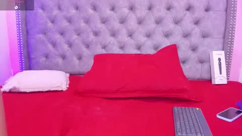 SOFIA online show from 10-26-25, 08:09