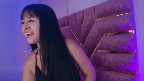 sofia gomes online show from 03-26-26, 12:00