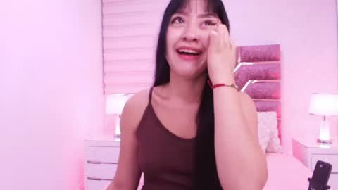 sofia gomes online show from 06-05-26, 12:00