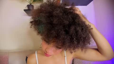 S O F I A  online show from 04-08-26, 09:15