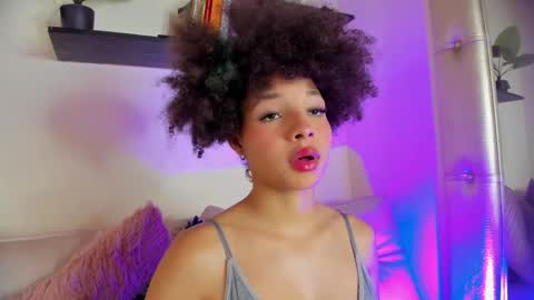 S O F I A  online show from 04-09-26, 08:25