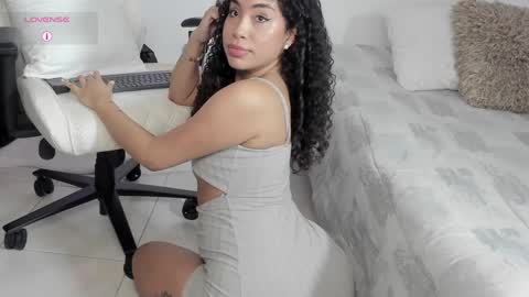 SofiONLYFANS sofia storm  online show from 01-10-25, 12:49