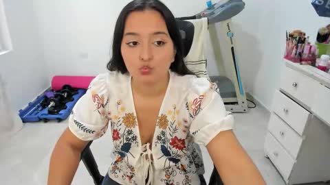 sofia_new online show from 11-07-25, 05:35