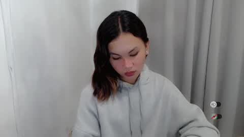 sofia_sweetheart18 online show from 11-29-25, 12:35