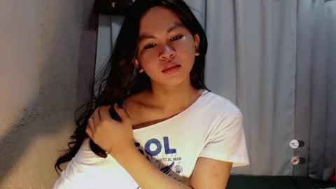 sofia_sweetheart18 online show from 07-27-26, 12:39