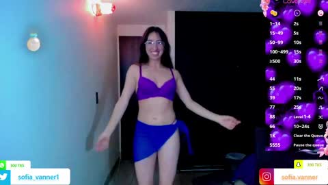 Snapshot of sofia_vanner chatting on 05-18-26, 04:07 SOFIA online show from 05-18-26, 04:07