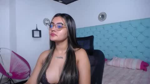 Sofia online show from 04-25-26, 01:41