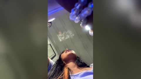 Snapshot of sofiacandy17 chatting on 01-06-26, 01:20 Danna Sofia online show from 01-06-26, 01:20