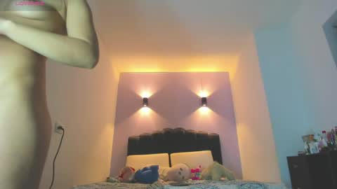 Snapshot of sofiaclaus_19 chatting on 04-12-26, 04:50 Sofia online show from 04-12-26, 04:50