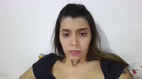Snapshot of sofiahenao2 chatting on 10-22-25, 01:39 sofiahenao2 online show from 10-22-25, 01:39