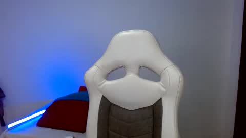 sofia online show from 04-06-26, 04:32