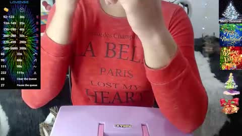 Snapshot of sofiamadisson chatting on 01-06-25, 12:46 Sofia Madisson online show from 01-06-25, 12:46