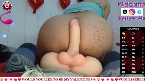 Snapshot of sofiamadisson chatting on 02-13-25, 05:44 Sofia Madisson online show from 02-13-25, 05:44