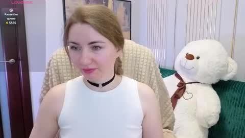 Sofia online show from 03-07-26, 01:13