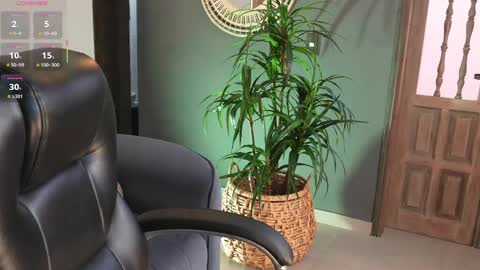 Sofia Reyes online show from 04-18-26, 07:40