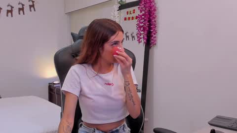 Sofia  Help me reach 5K followers  online show from 12-20-24, 08:01