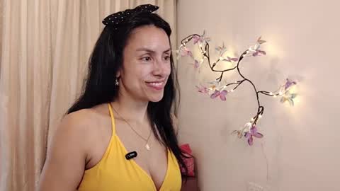 Snapshot of sofibelladelavega chatting on 05-10-26, 07:08 Sofi Bella online show from 05-10-26, 07:08