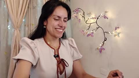 Snapshot of sofibelladelavega chatting on 05-19-26, 07:20 Sofi Bella online show from 05-19-26, 07:20