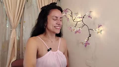 Snapshot of sofibelladelavega chatting on 05-27-26, 07:55 Sofi Bella online show from 05-27-26, 07:55