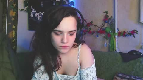Snapshot of sofiberg chatting on 04-27-26, 11:58 SofiBerg online show from 04-27-26, 11:58