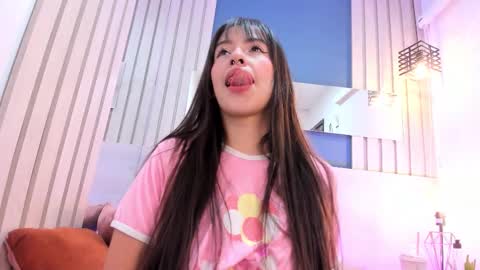 Snapshot of soficandy_ chatting on 10-07-25, 11:51 soficandy_ online show from 10-07-25, 11:51