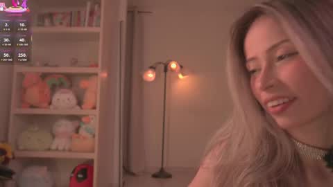 Sofi  online show from 02-25-25, 08:51