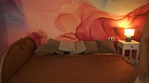 Sofi online show from 11-11-25, 06:35