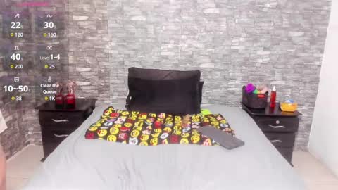 Snapshot of sofie_storm chatting on 02-10-25, 10:20 Vicky online show from 02-10-25, 10:20