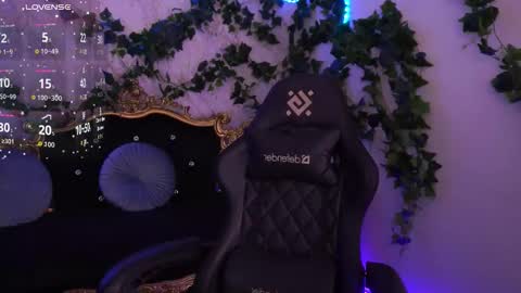 Sofie online show from 11-12-25, 11:36