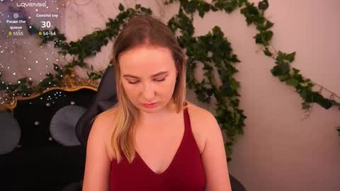 Sofie online show from 11-13-25, 11:36