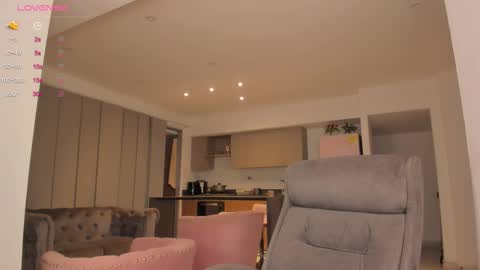 Snapshot of sofiia_pink chatting on 02-03-26, 03:59 online show from 02-03-26, 03:59