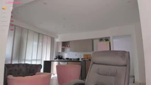 Snapshot of sofiia_pink chatting on 02-08-26, 01:58 online show from 02-08-26, 01:58