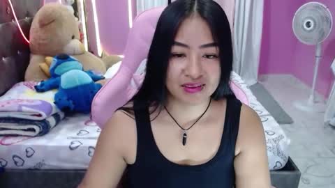 sofia Dreams online show from 11-30-25, 08:02