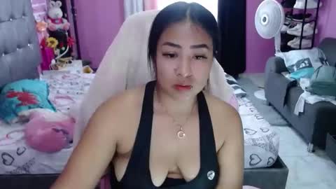 Snapshot of sofiiadreams chatting on 03-18-26, 07:17 sofia Dreams online show from 03-18-26, 07:17