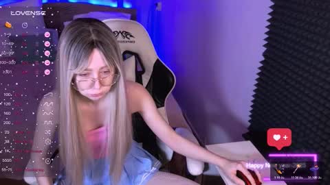 Snapshot of sofiisun chatting on 12-17-25, 02:06 Sofia online show from 12-17-25, 02:06