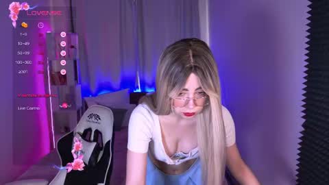 Snapshot of sofiisun chatting on 07-21-26, 02:03 Sofia online show from 07-21-26, 02:03